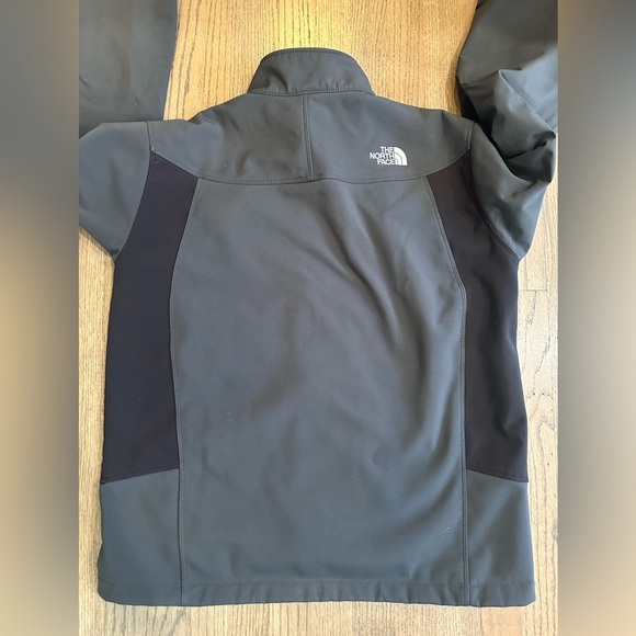 The North Face Men's TNF Apex Jacket-Size Large - Picture 3 of 11